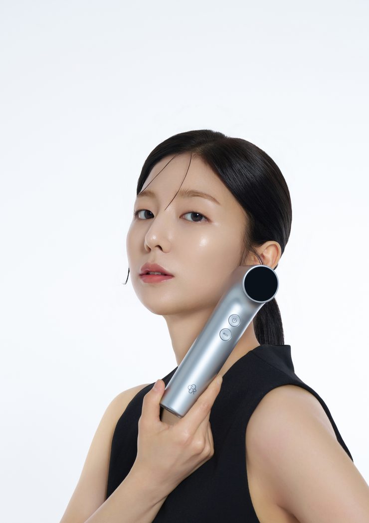 OCURA 모델 촬영